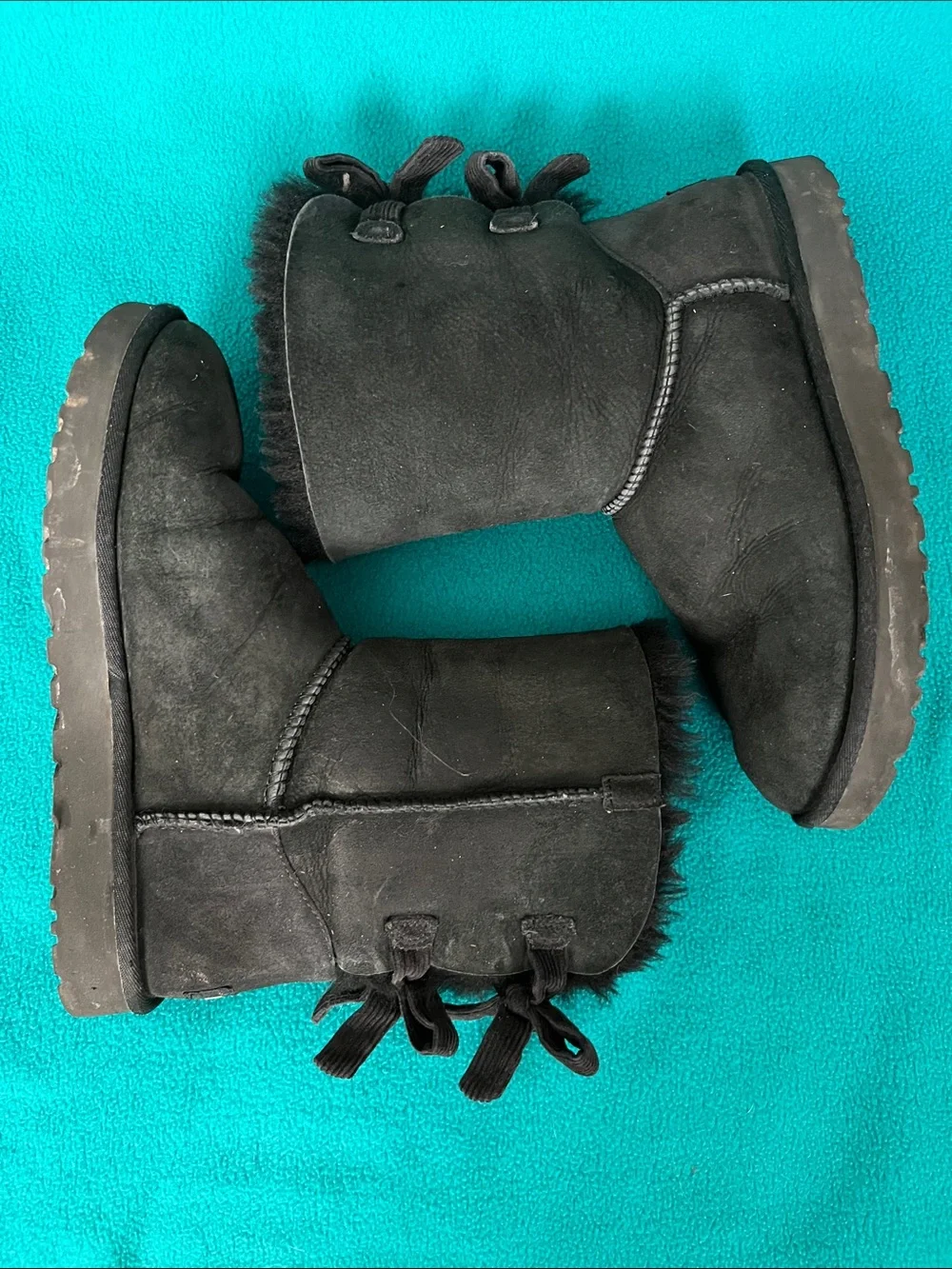 UGG Black Short Shearling Boots w Corduroy Bows Sz 10